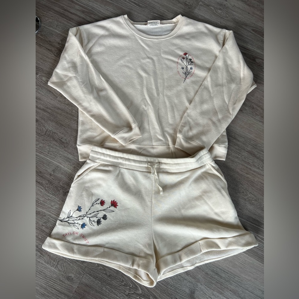 Lightly worn official Taylor Swift Red Sweater and Short Set
